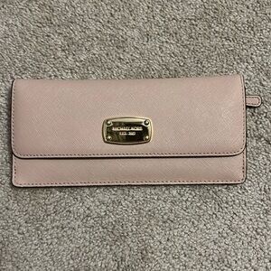 Michael Kors Wallet in Pink